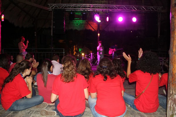 Meen & Adonis live in Concert